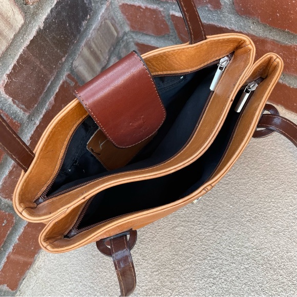 FLORENCE 🇮🇹 made in Italy, soft glove leather shoulder bag w/cashmere scarf - Picture 9 of 16